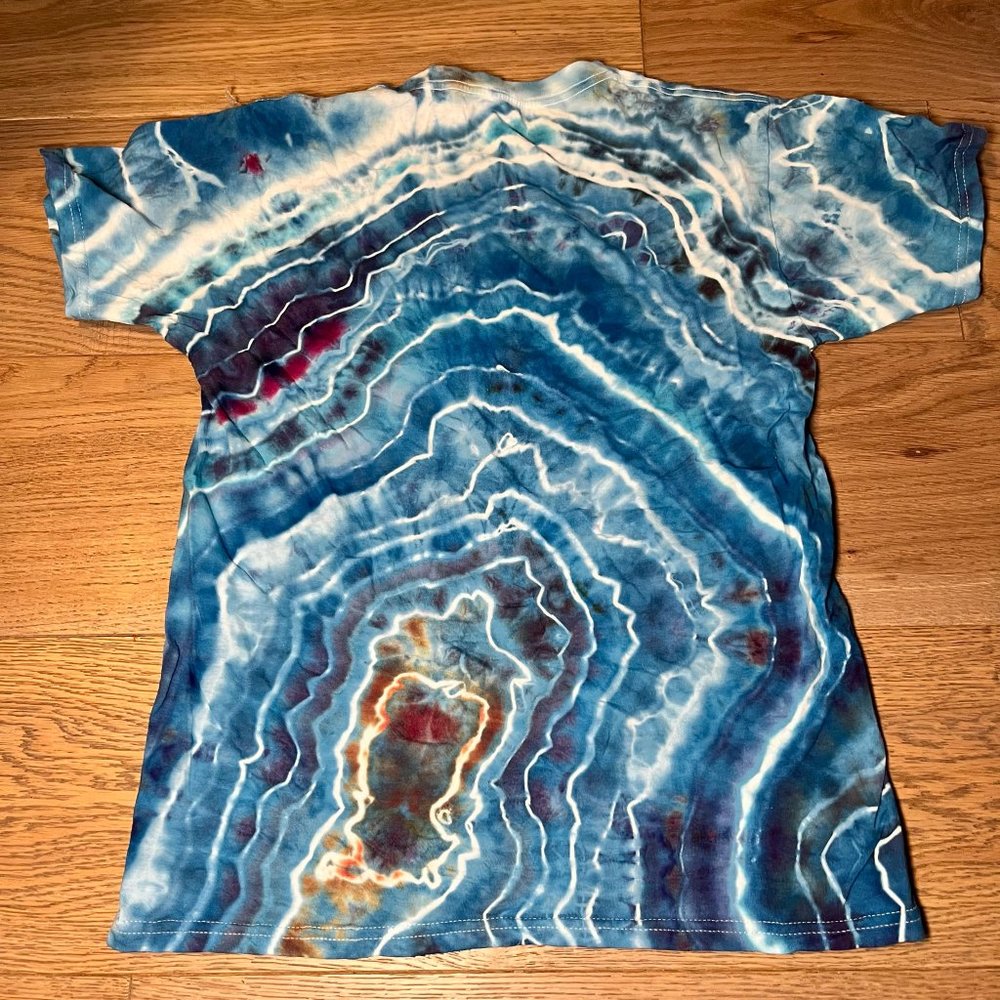 Handmade Blue Geode Pattern T-shirt Kids Size XL - Picture 3 of 3